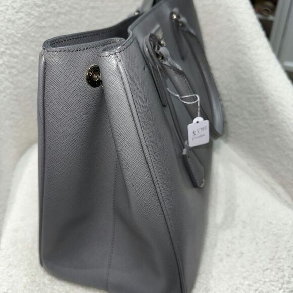 Prada Saffiano Lux large Tote Color Grey - Picture 11 of 12
